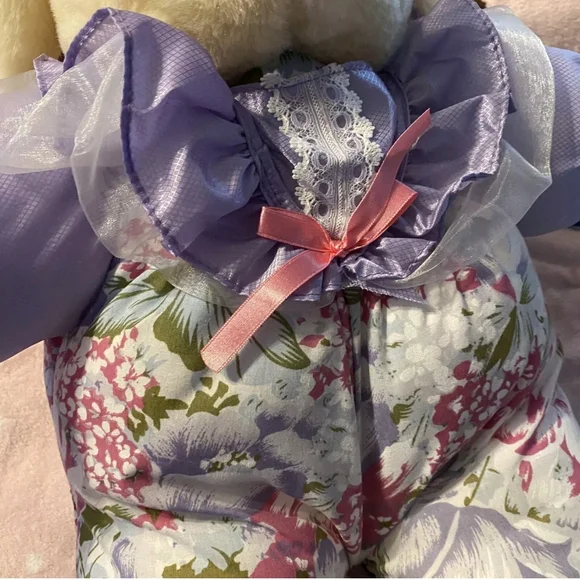 Dan Dee Soft Expressions Vintage Plush Stuffed Animal Bunny Nylon Body NWT - Picture 2 of 6